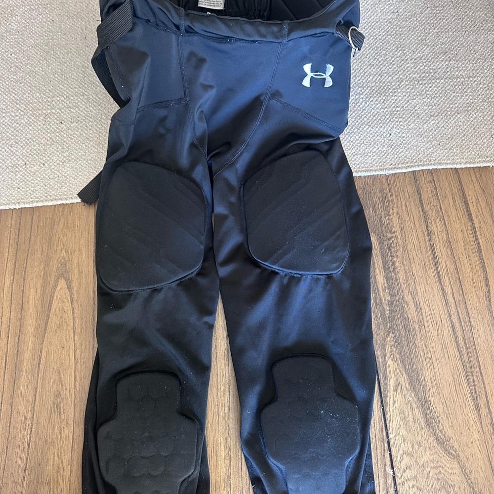 Under Armour Adult Gameday Integrated Black Football Pants